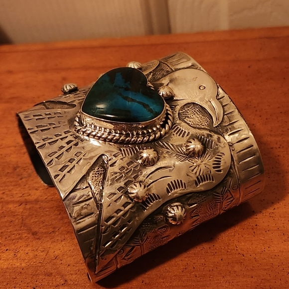 💚Huge Thunderbird Cuff Bracelet - Picture 3 of 8